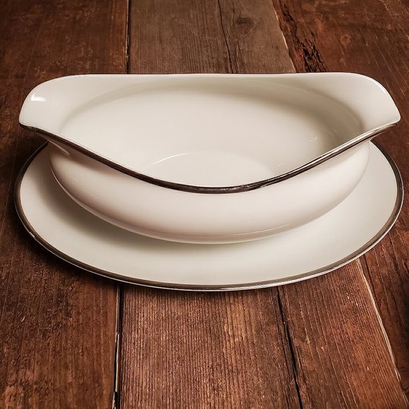 Fine China Serveware Set - Picture 2 of 11